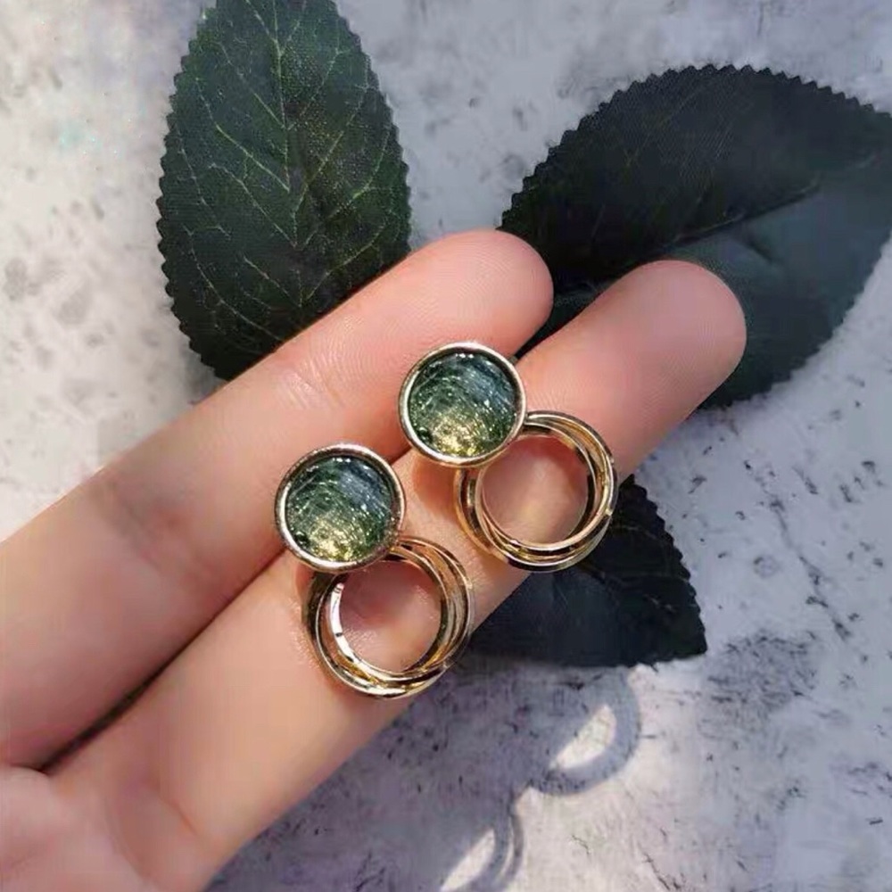 Geometric circle crystal earring